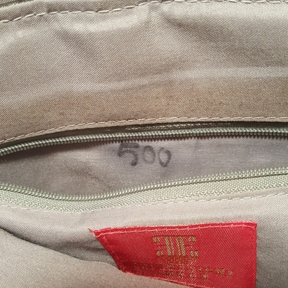 Expressions NYC metallic clutch with chain - Picture 4 of 4